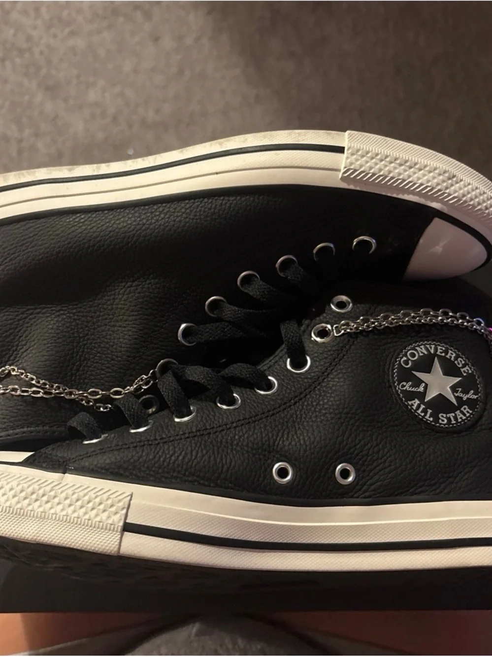 Converse Men's Black & White Low-Top Sneakers - Picture 5 of 6